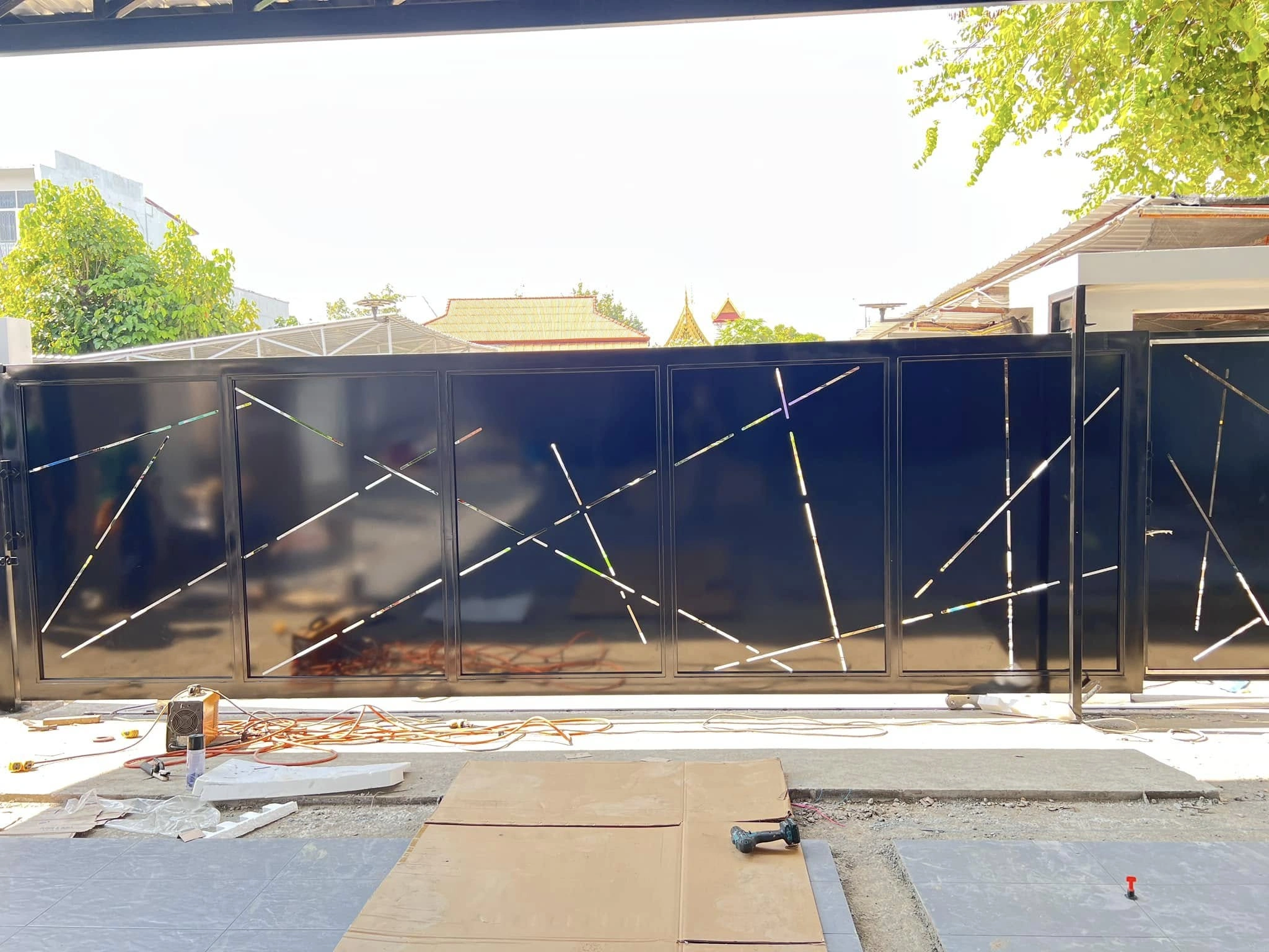 งานประตูเหล็กแผ่นลายฉลุ